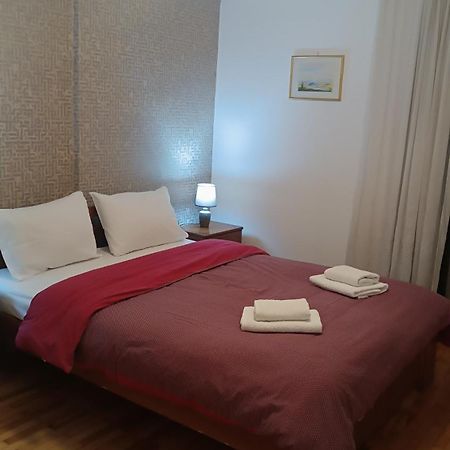 Spiri's House-Deluxe Apartment in Kalabaka-Meteora Bagian luar foto