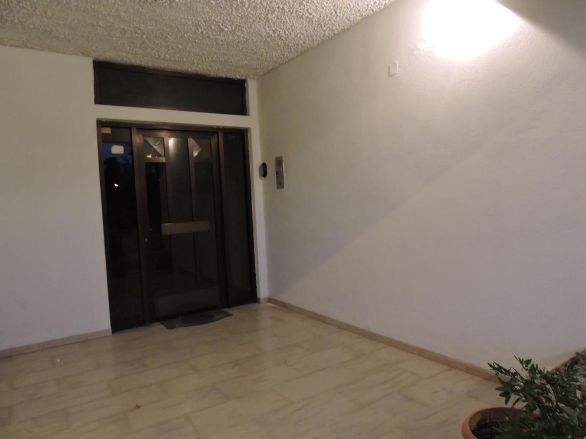 Spiri's House-Deluxe Apartment in Kalabaka-Meteora Bagian luar foto