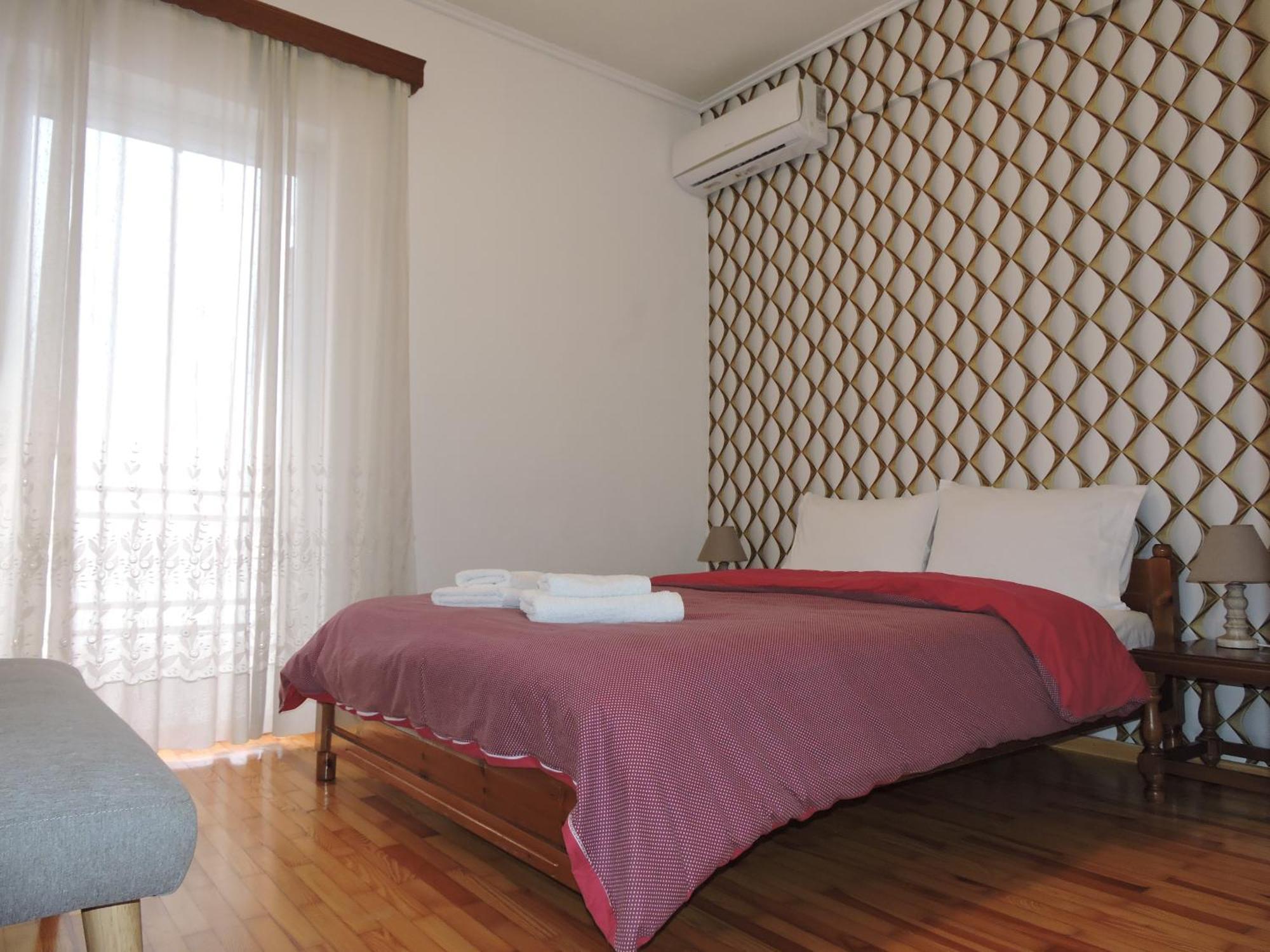 Spiri's House-Deluxe Apartment in Kalabaka-Meteora Bagian luar foto